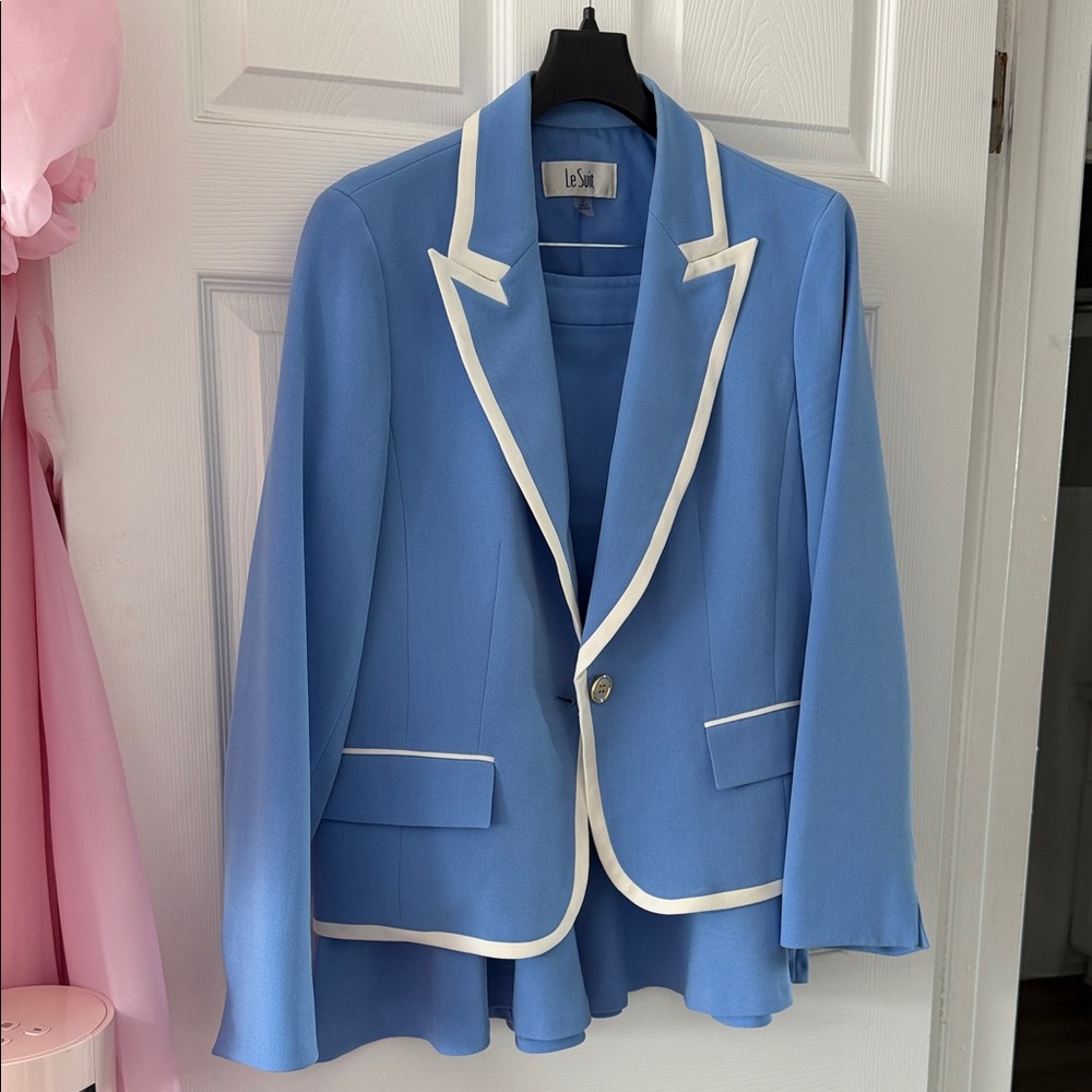 Le Suit Light Blue Blazer with White Trim